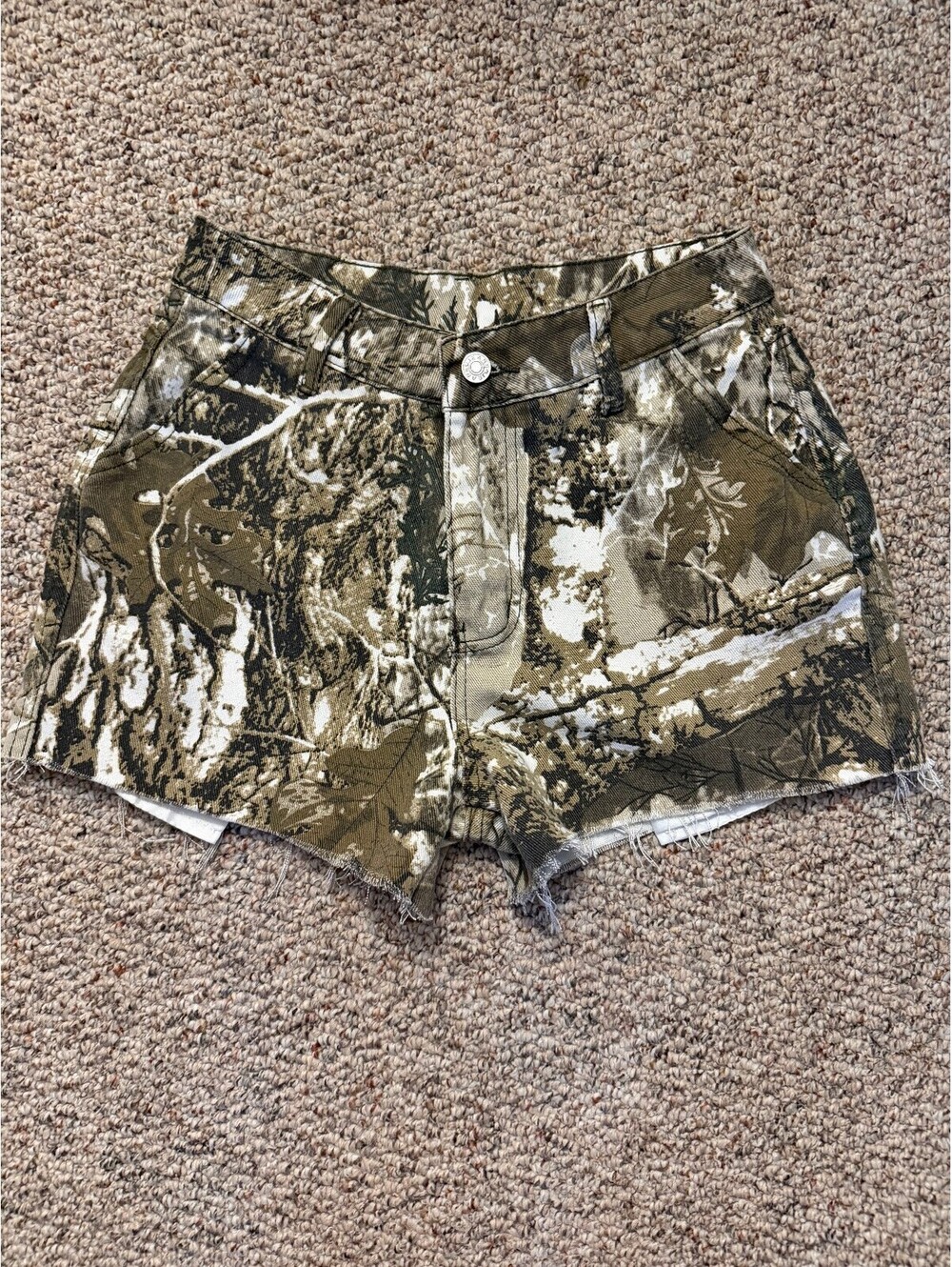 Camo cut off shorts
